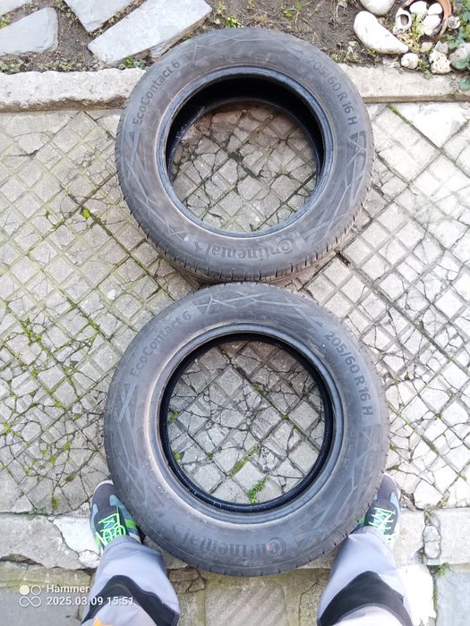 Автомобилни гуми за леки оли