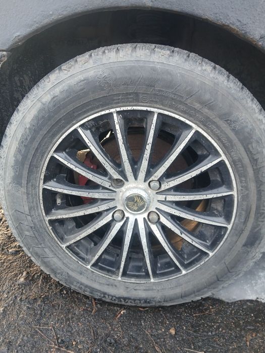 Продам диск с резина R15