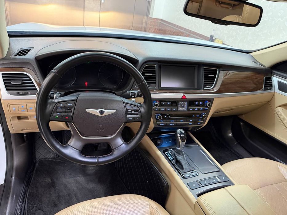 Hyundai Genesis G 80
