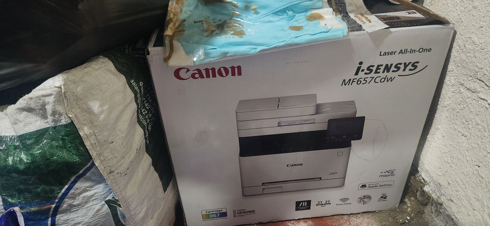 Canon mf 657cdw sotiladi holati yangi 1oy buldi olganimga