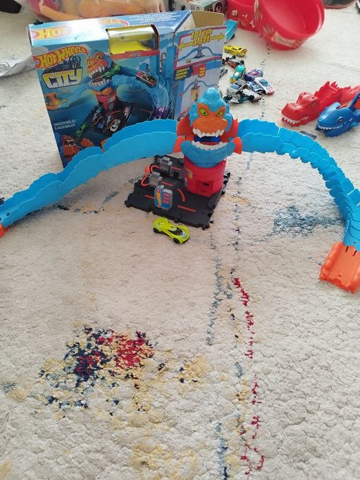 Писти Hot wheels