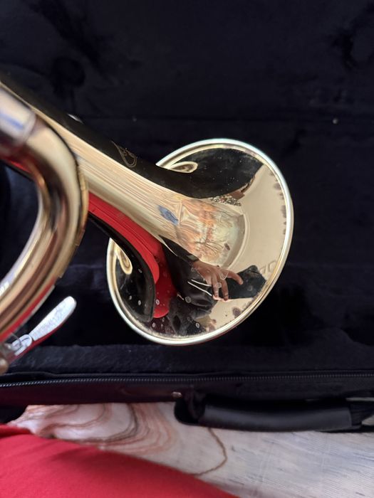 Продавам тромпет classic cantabile