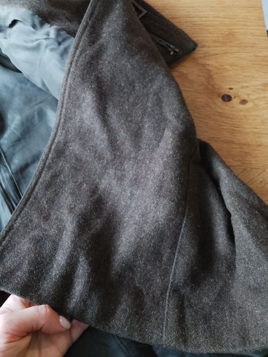 Вълнено маслено зелено палто размер 42, Л