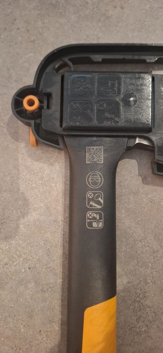 topor fiskars x7- xs