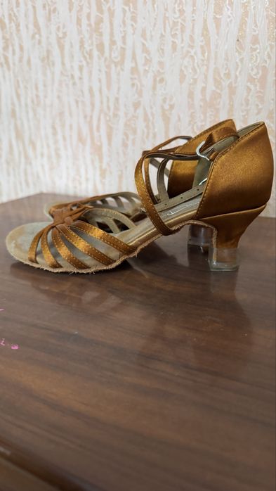 Туфли для бальных танцев