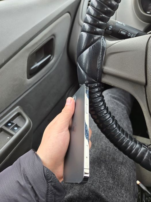 iPhone 12 про 128