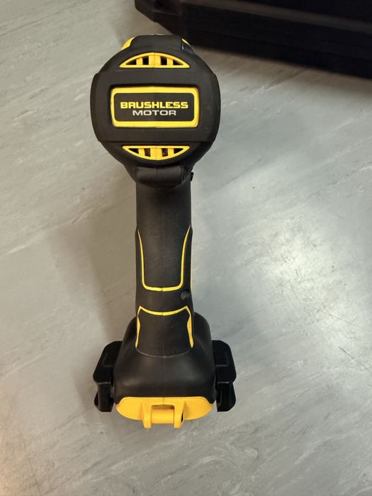 DEWALT - 796- ударен