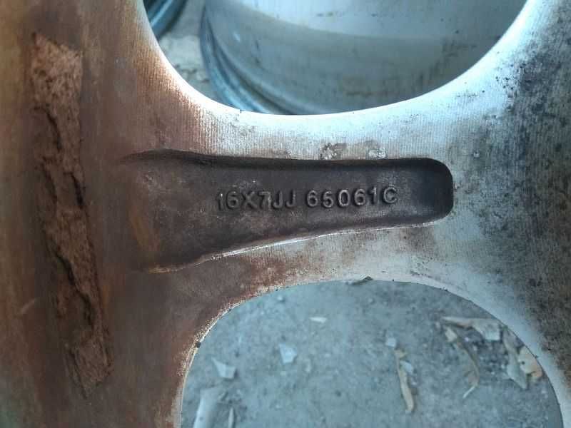 Продам оригинальные диски.