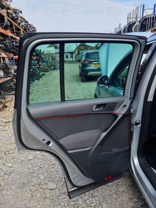 Usa Stanga Spate Volkswagen Tiguan 5N 2007 - 2011 SUV 4 Usi SILVER (1481)