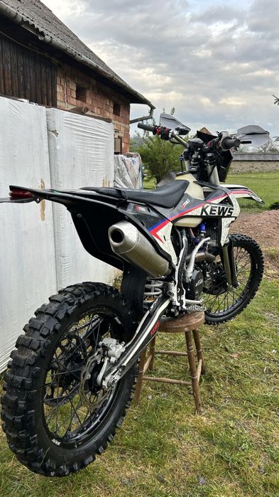 Vând Enduro 250 injecție