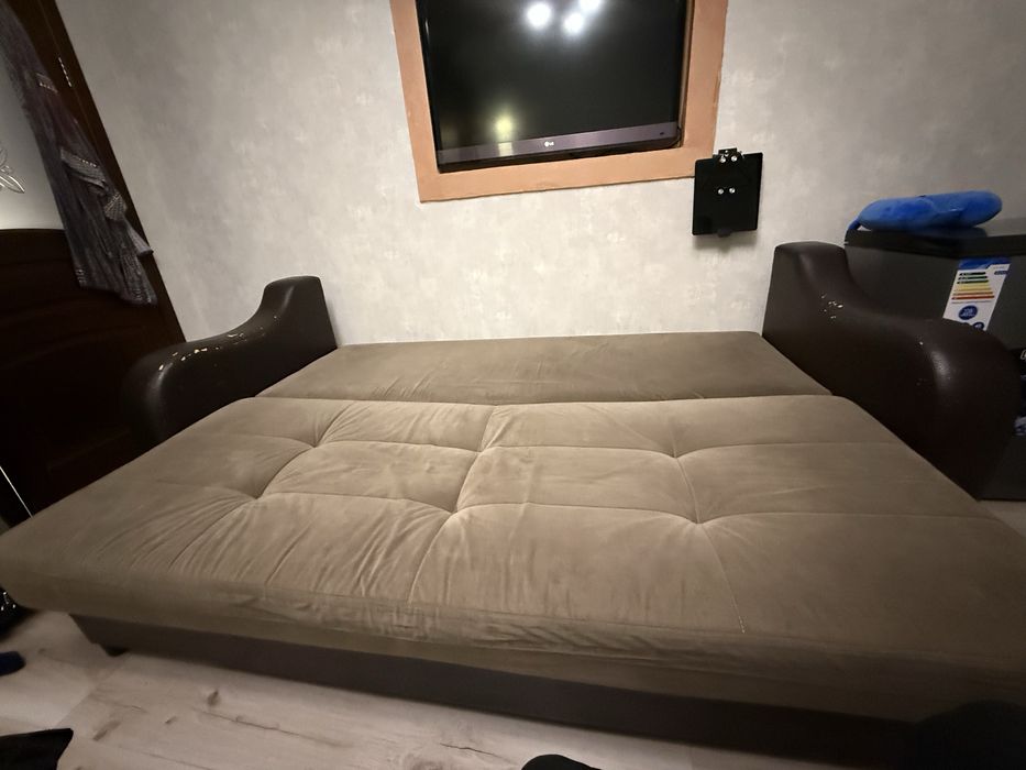 Продам диван в нормальном состоянии