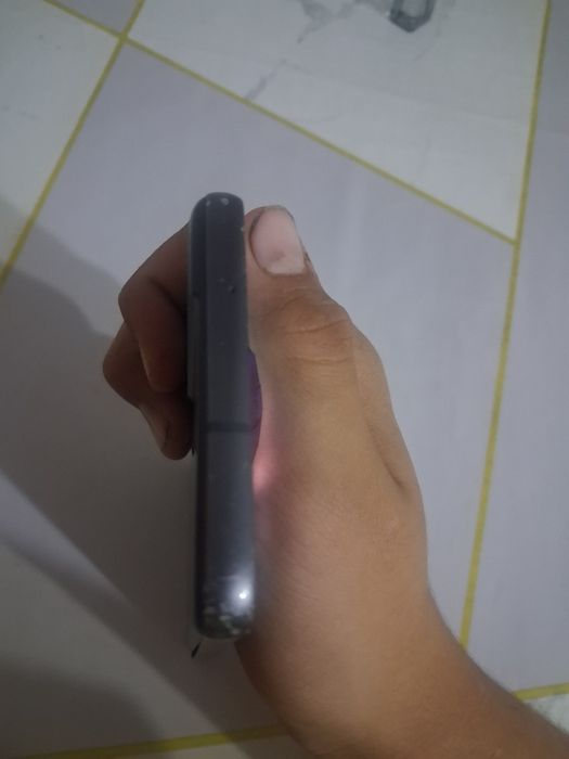 Samsung s21 fe .