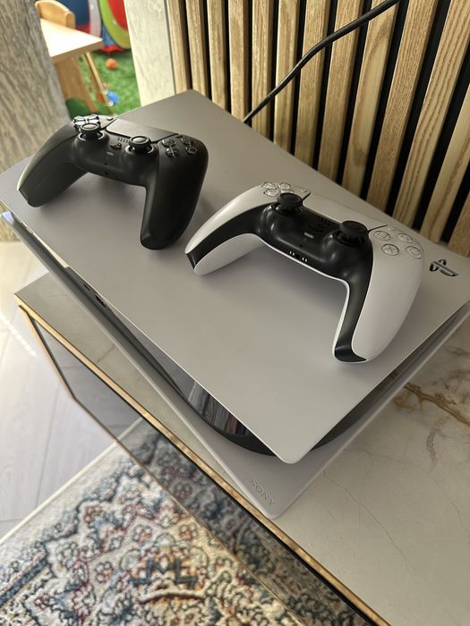 Продаеться playstation 5 fat с дисководом