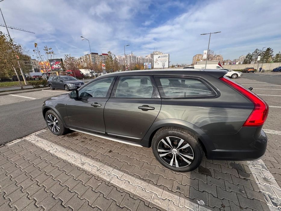 Volvo V90 Volvo V90 Cross Country D5 AWD Geartronic