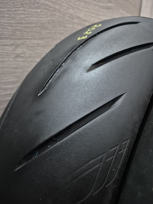 Set anvelope moto 120 70 17 cu 180 55 17 Bridgestone S21 dot 23 si 24