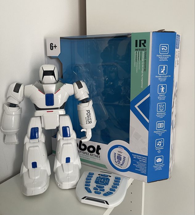 Jucarie Robot cu telecomanda si baterii