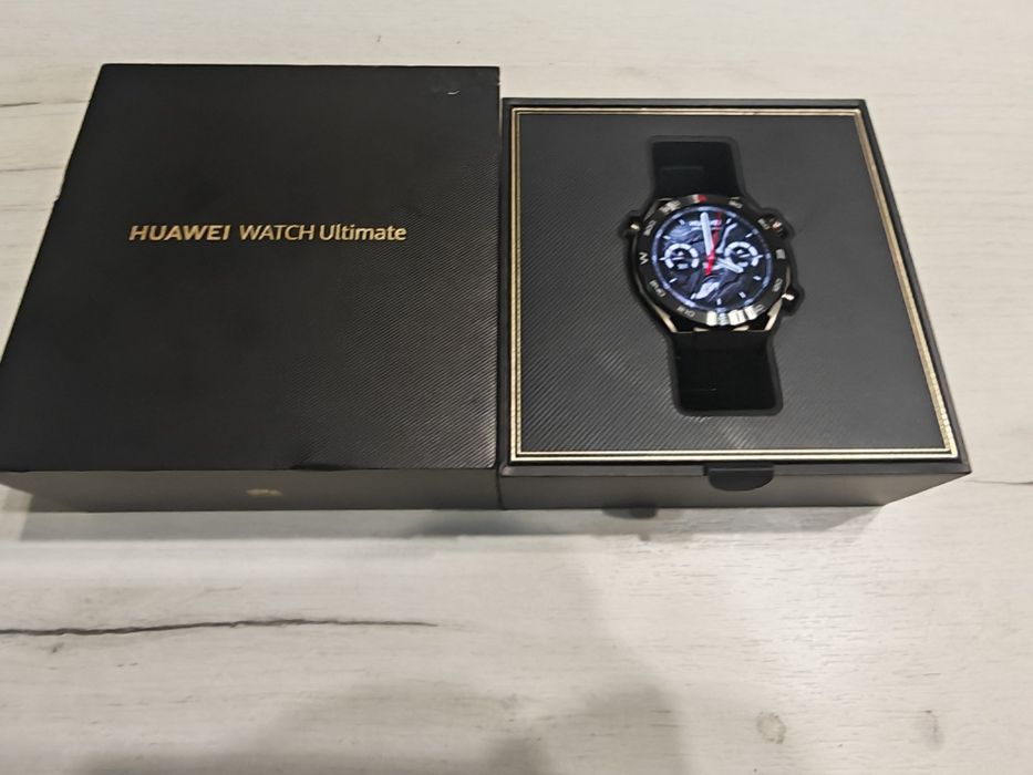 Като нов Huawei Watch Ultimate Black Гаранция