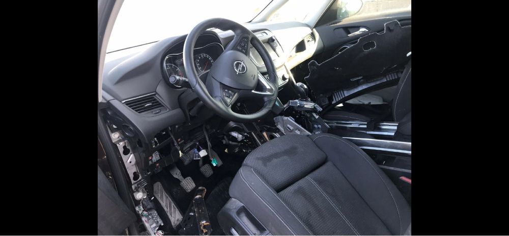 Продава се само на части Opel Zafira C1.6 турбо БЕНЗИН 2016