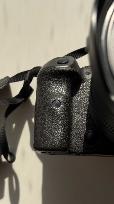 Продам камеру Canon r6 (Body)