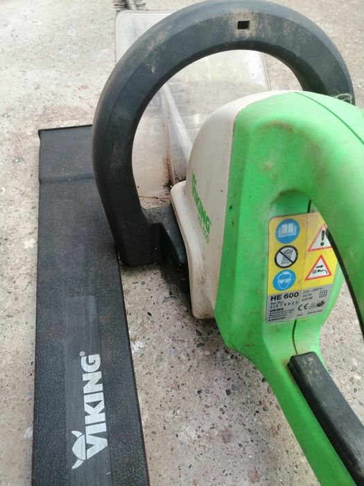 Fierastrau tuns gard viu