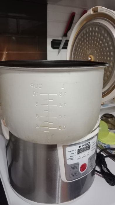 Мультиварка ,пароварка, NEO