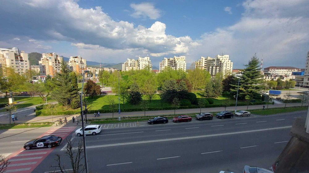 Apartament 3 camere de inchiriat ultracentral, etaj 3 cu lift