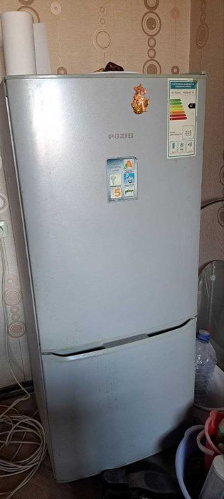 Холодильник сотилади нархи келишилган холда