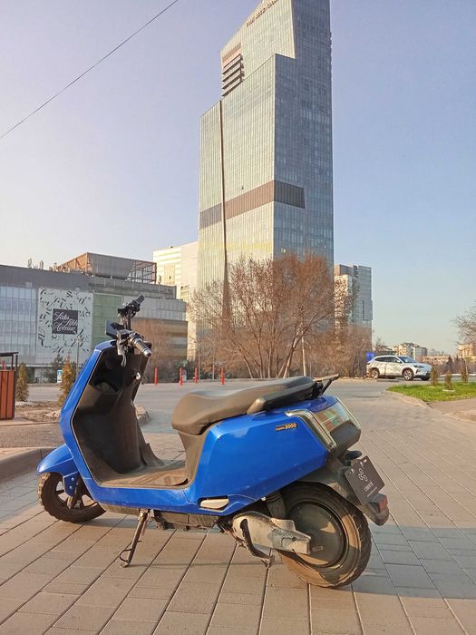 электроскутер продам