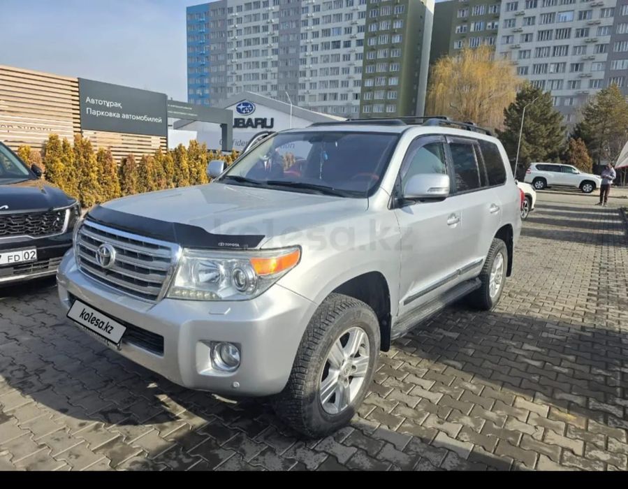Toyota Land Cruiser 2012