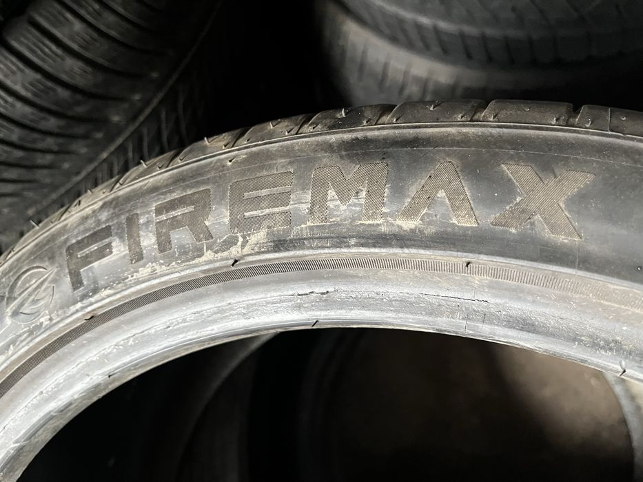 275/35/20 два баллона