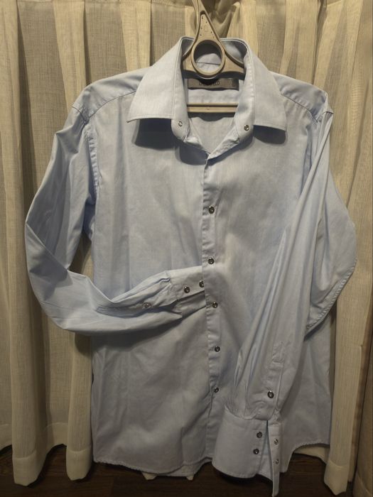 Рубашки мужские