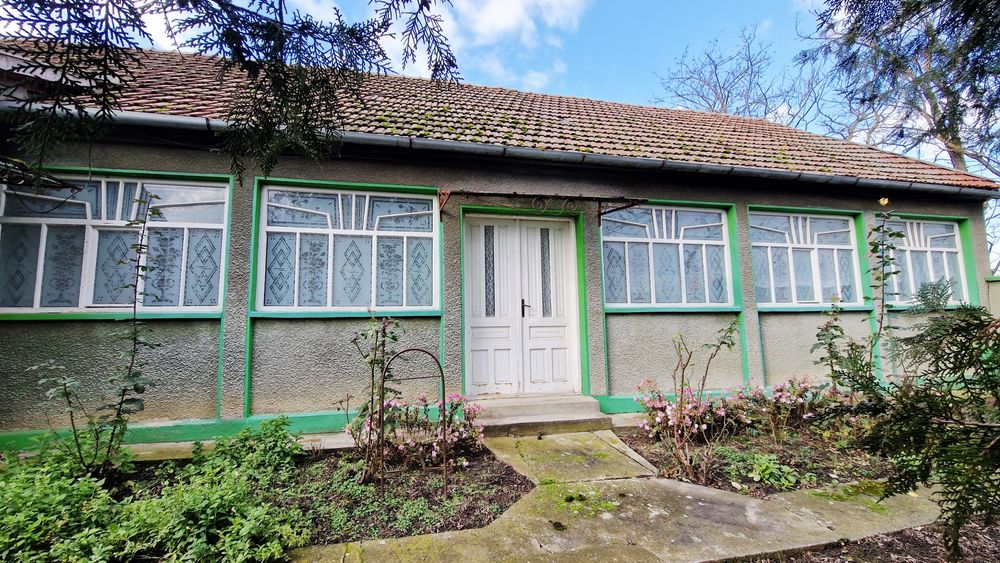 Casa de vânzare cu teren generos  in Dorobanti