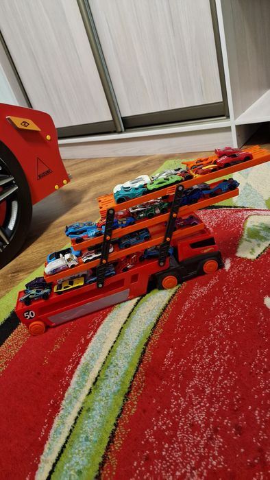 Игрушечный автовоз