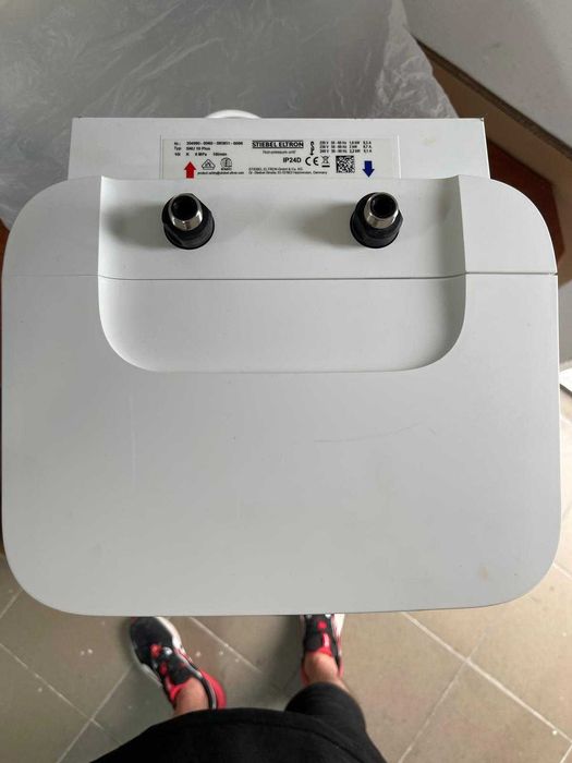 Boiler Stiebel Eltron SNU 10 Plus, cu funcție Thermostop, 10 litri, de joasă presiune, cu priză de 230 V, 2 kW, fabricat în Germania, 204980