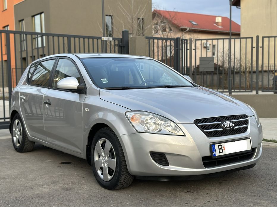 Kia Ceed Hatchback/1.4 Benzina/109cp/Euro4//2008/AC/totul Functional