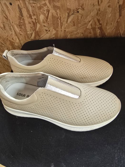 Продам кожаную обувь