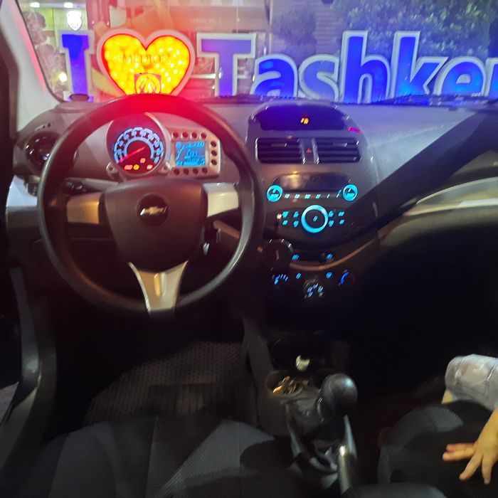 Spark 2014yil 3 pozisiya 1.25 motor