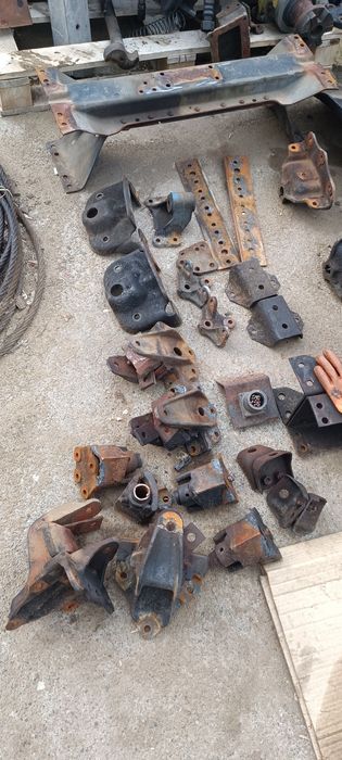 кронштейны, траверсы ЗИЛ 130