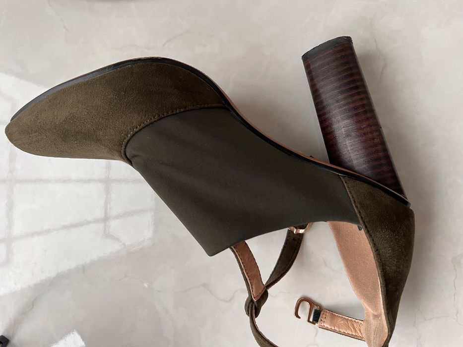 Продам ботельончики ZARA!