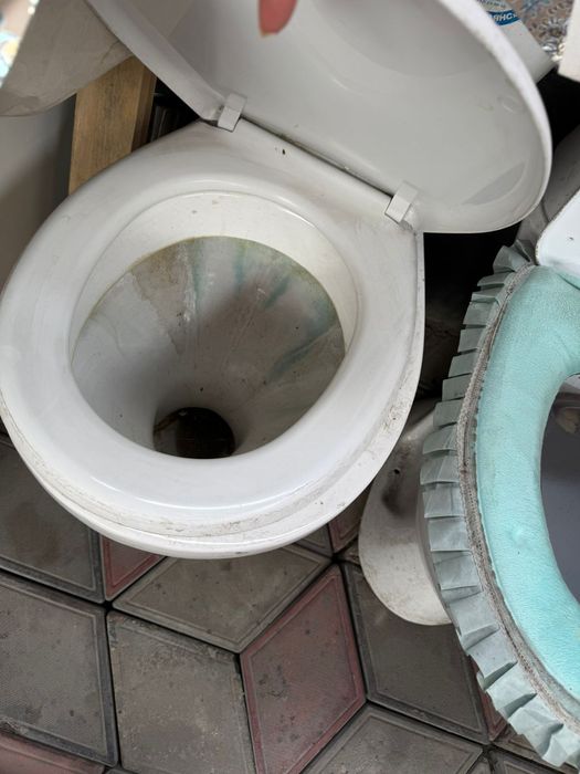 Продам  унитаз керамика