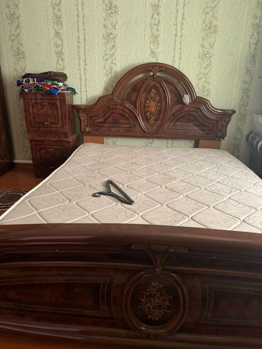 Спальный гарнитур сатылады