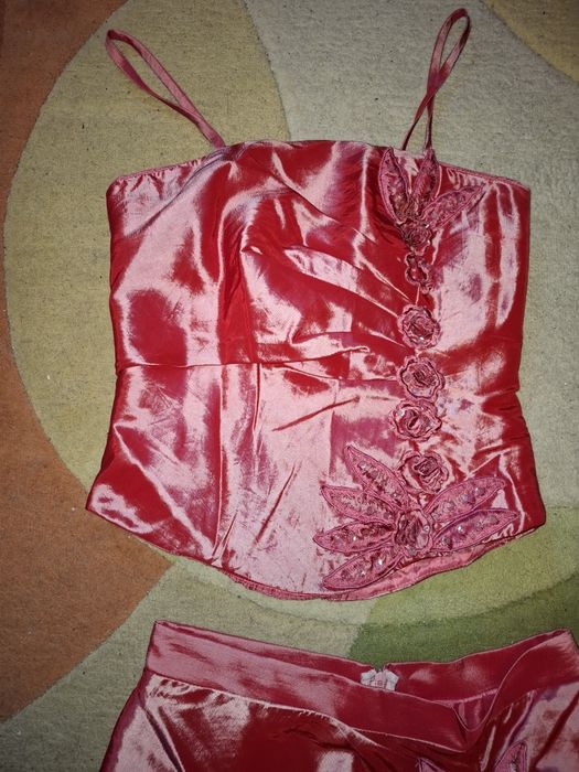 Compleu de nasa mare