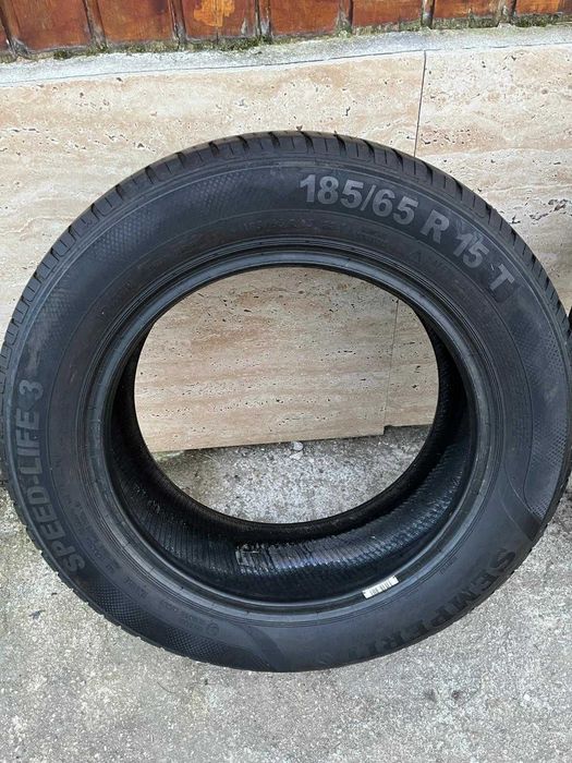 Set 4 cauciucuri Semperit 185/65 R 15 stare foarte buna