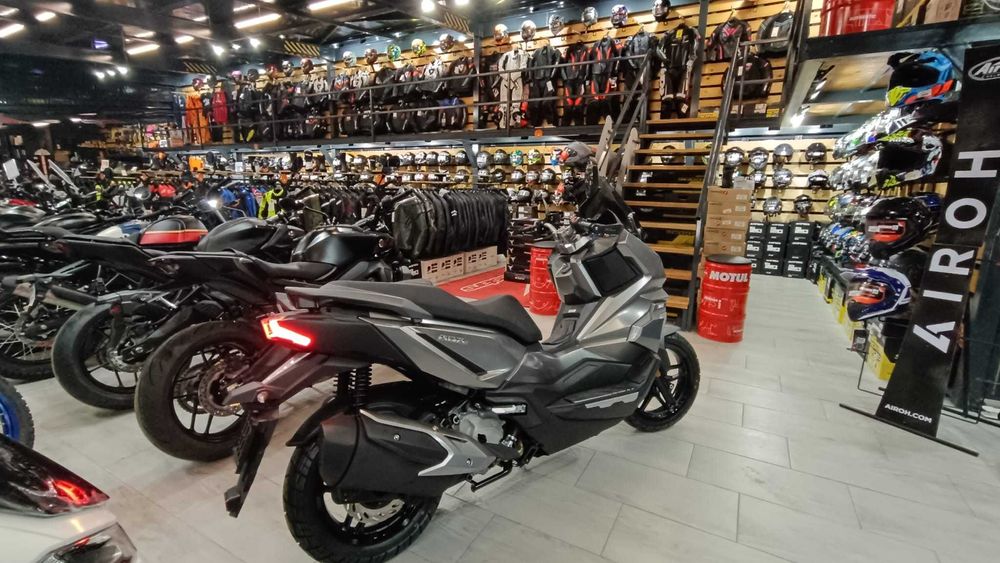 Scuter SYM ADX 300 nou 0km- in stoc EST BIKE Campina