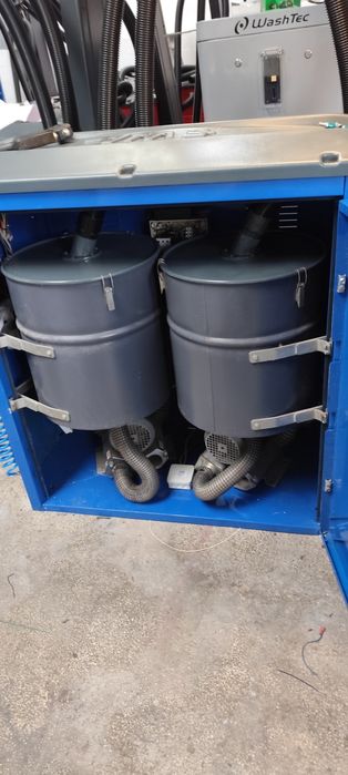 Прахосмукачка Турбинна с два поста +въздух+парфюм+препарат за гуми