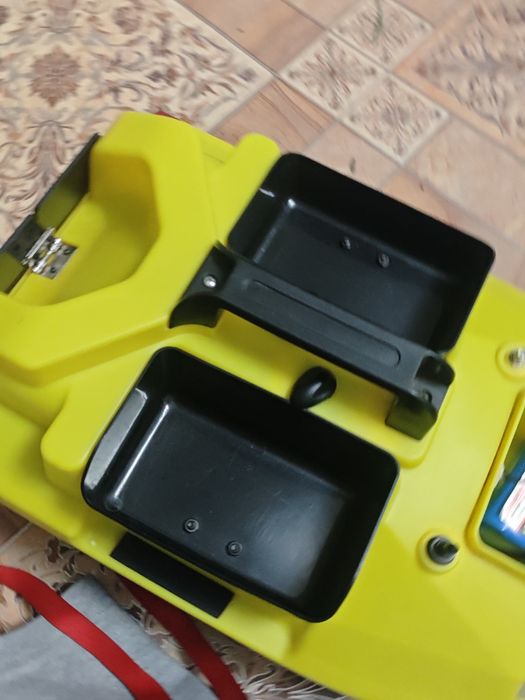 кораблик для рыбалки: flysky v020 gps