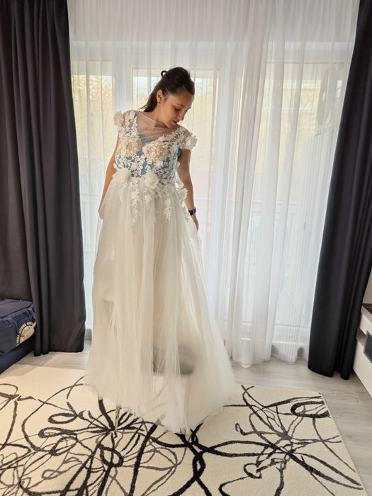 Rochie mireasa noua, cu trena, marimea M