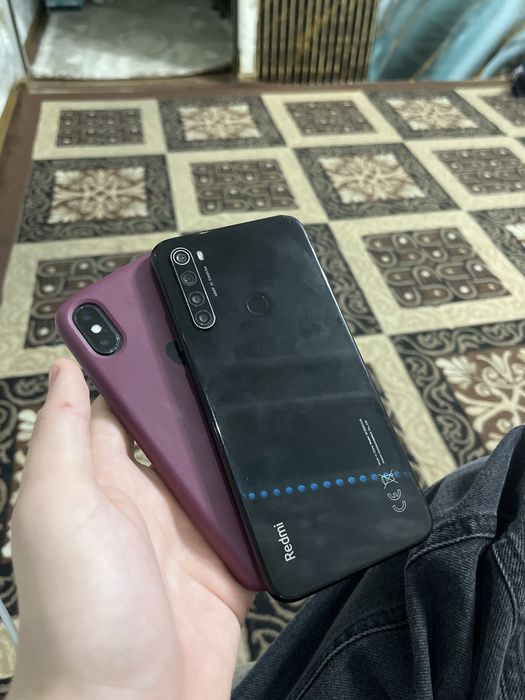 Телефон Xiomi note 8 и айфон Х