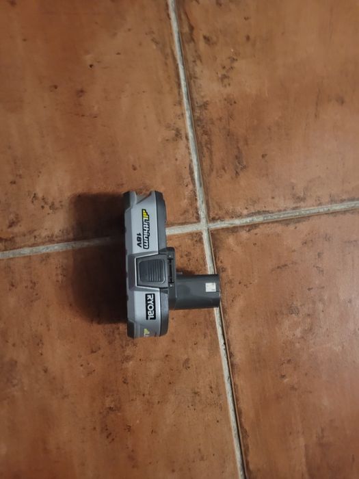 Ryobi acumulator 18v cu 1.4Ah Li-ion