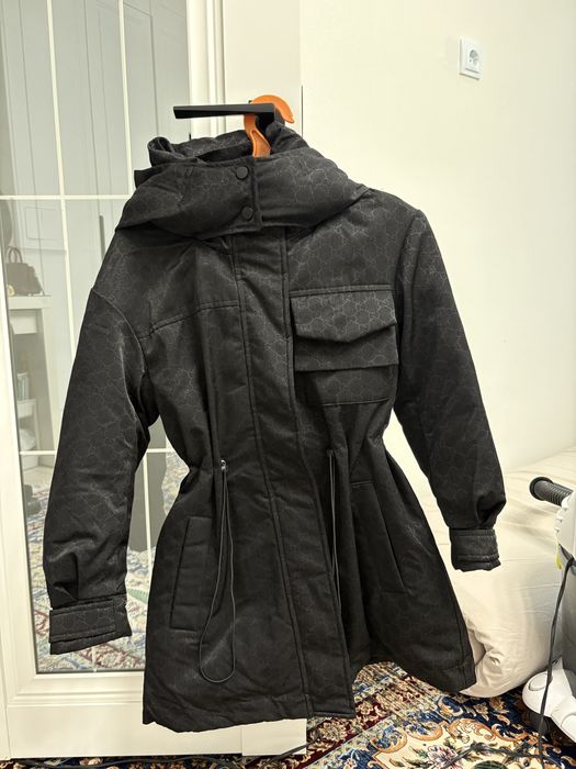 зимняя куртка.